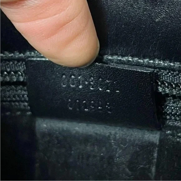 Gucci Black Leather Shoulder Bag - Picture 12 of 16